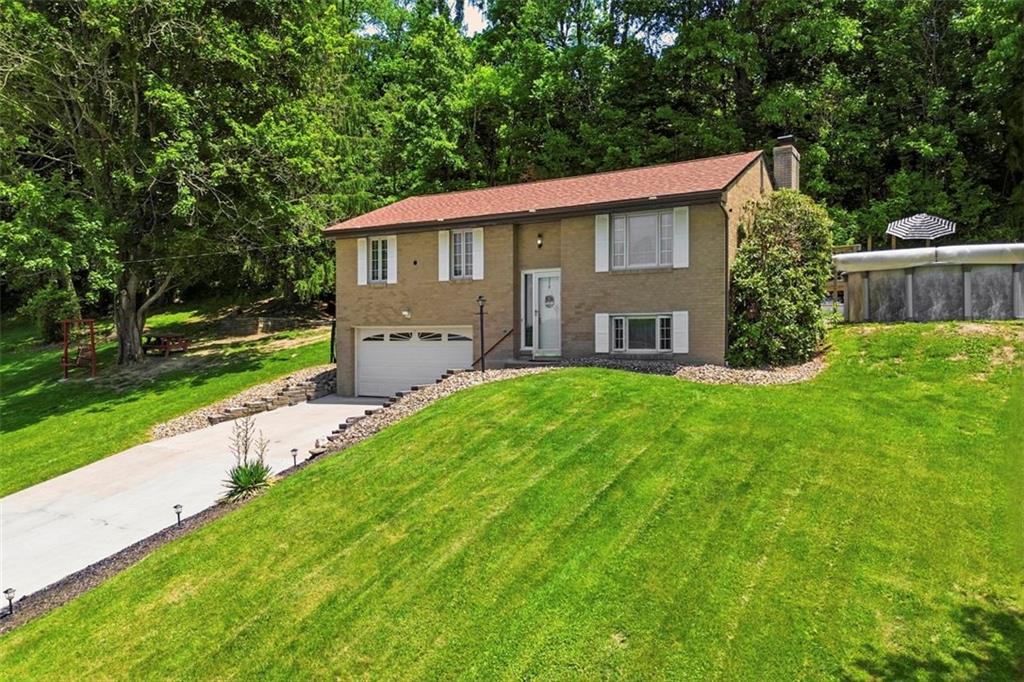 38 Lynncrest Circle Cecil, PA 15321 - Photo 3 of 42