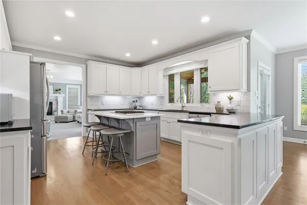$825,000 | 12844 Noland Street, Overland Park, KS 66213