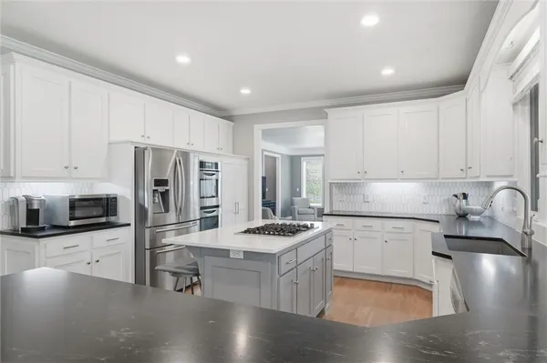 $825,000 | 12844 Noland Street, Overland Park, KS 66213