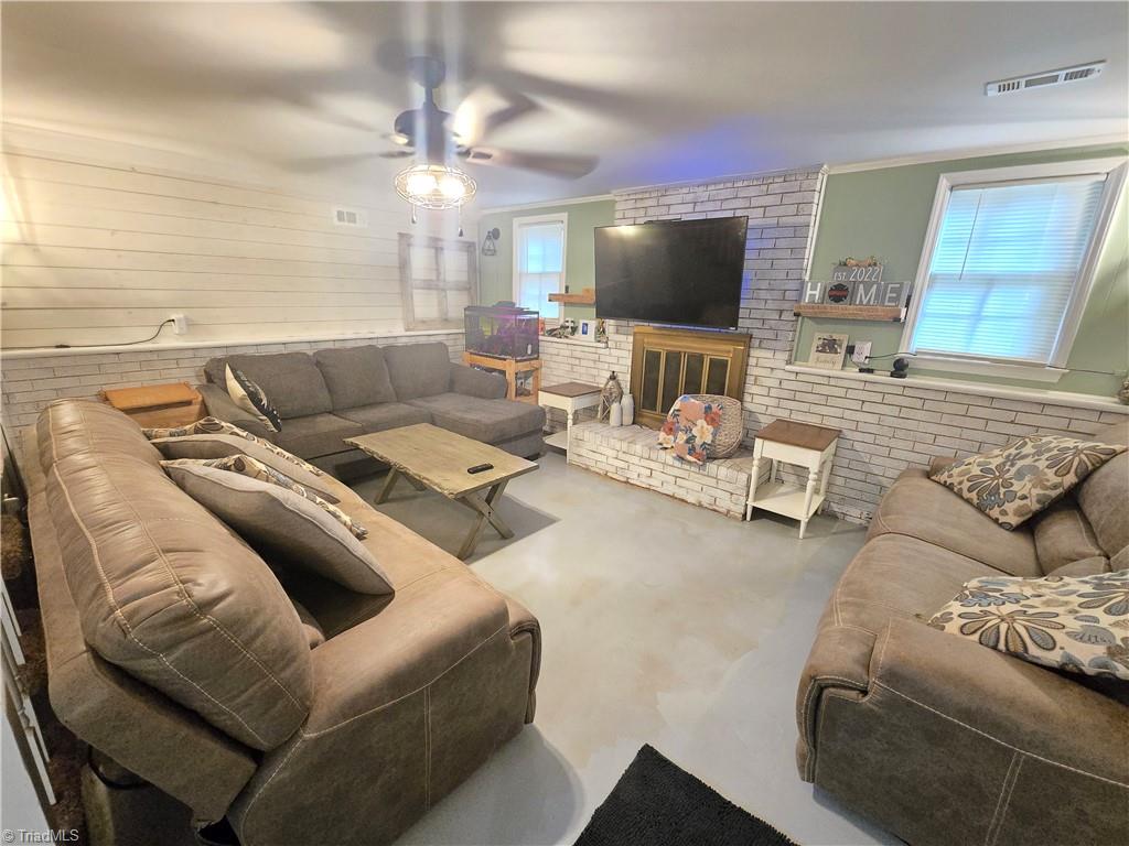 706 Townbranch Road Graham, NC 27253 - Photo 16 of 30
