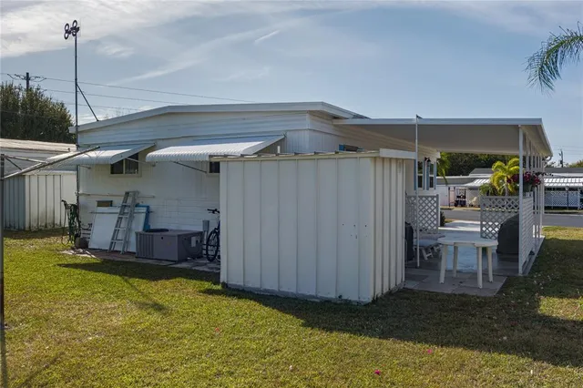 a view of a house with a garage