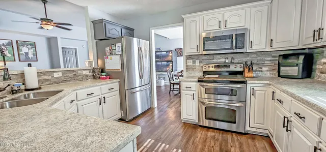 $399,999 | 665 Cedar Grove Cove, Hernando, MS 38632