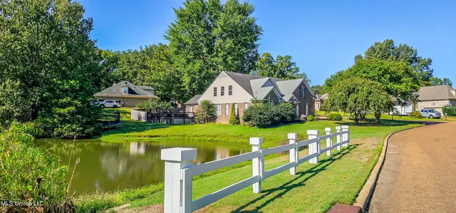 $399,999 | 665 Cedar Grove Cove, Hernando, MS 38632