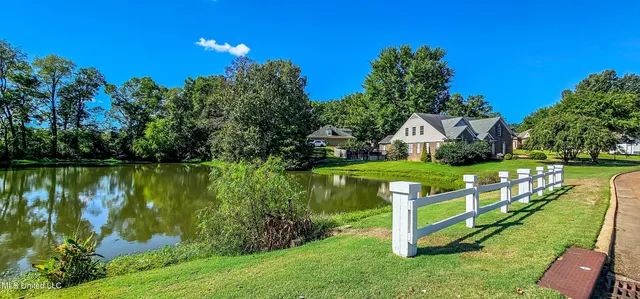 $399,999 | 665 Cedar Grove Cove, Hernando, MS 38632