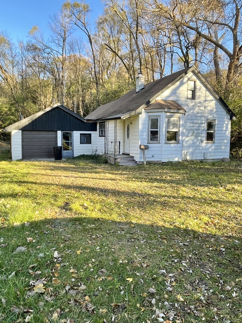 908 Spring Beach Way Cary, IL 60013 - Photo 1 of 2 a house view with a outdoor space
