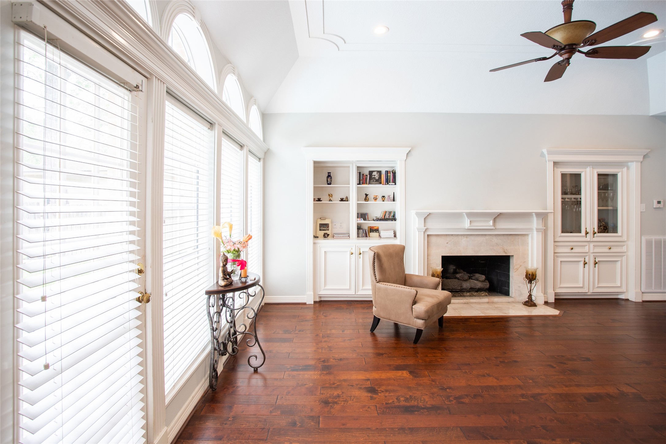 95 Rush Haven Drive The Woodlands, TX 77381 - Photo 7 of 30