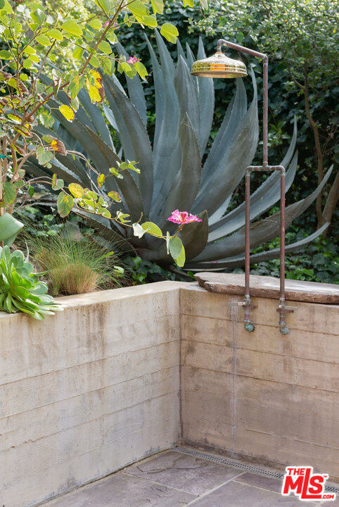 780 Latimer Road Santa Monica, CA 90402 - Photo 26 of 28