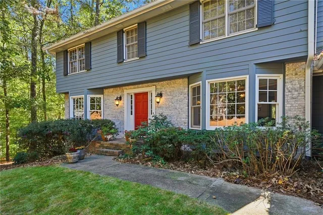 $775,000 | 1050 Lakemont Trace, Roswell, GA 30075