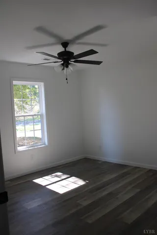 a close view of sink