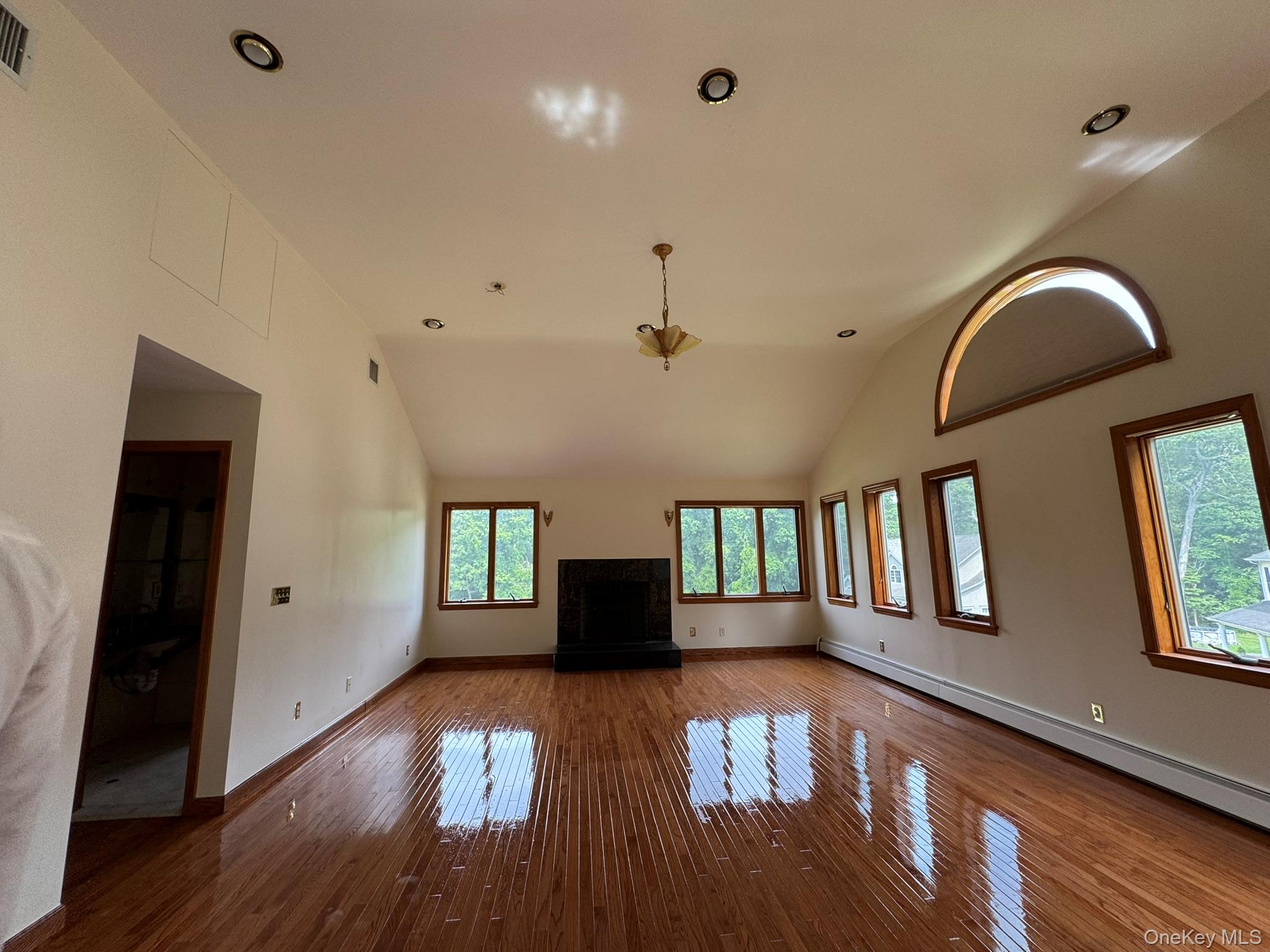 227 Beverly Road Huntington Station, NY 11746 - Photo 9 of 39