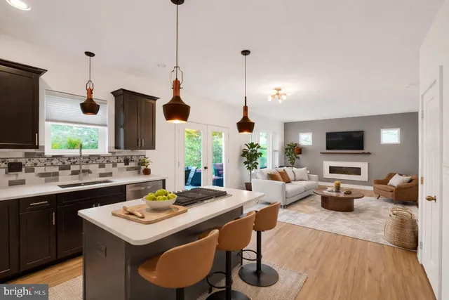 $599,900 | 198 Aberdeen Lane, State College, PA 16801