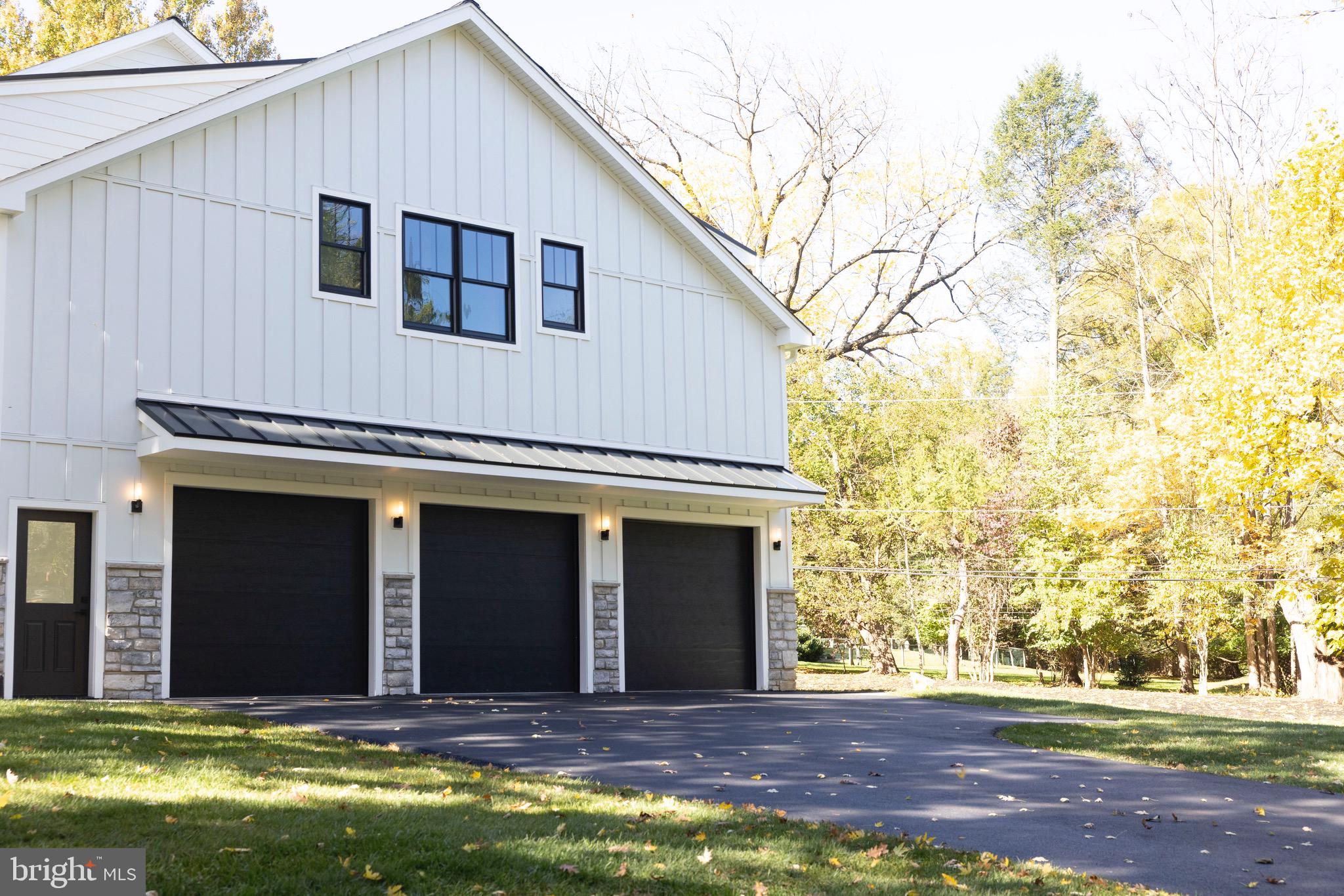 318 Baintree Road Bryn Mawr, PA 19010 - Photo 3 of 67