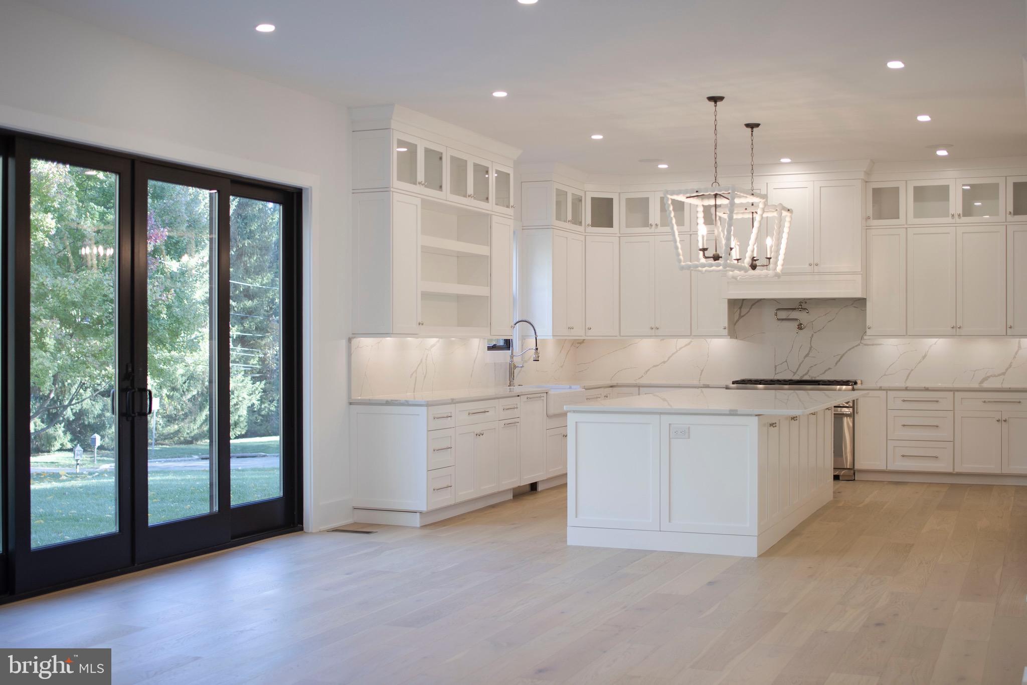 318 Baintree Road Bryn Mawr, PA 19010 - Photo 10 of 67