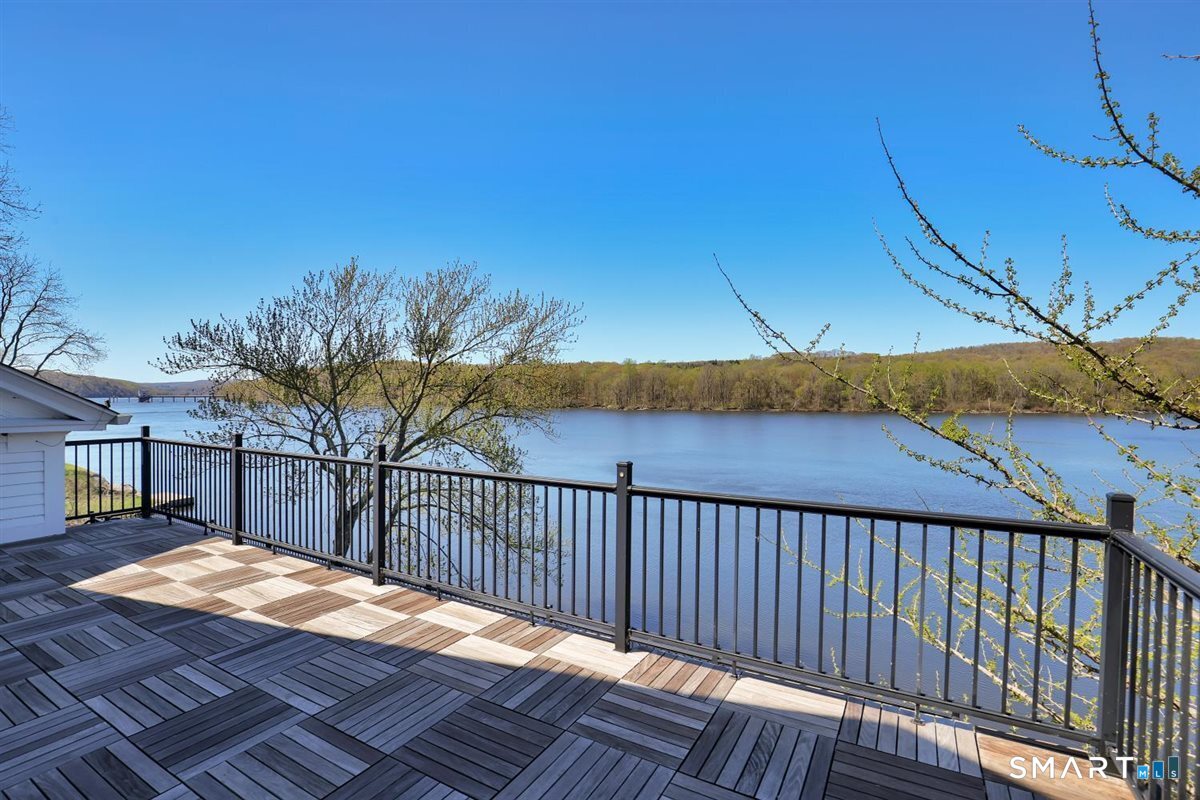 30 Knowles Road East Hampton, CT 06456 - Photo 18 of 40