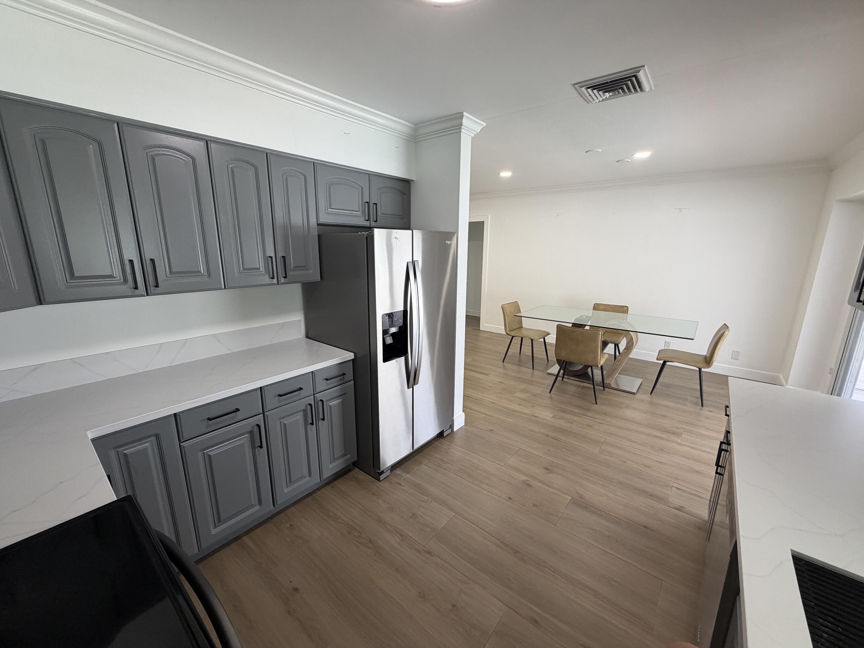 498 West Conference Drive, Unit N Boca Raton, FL 33486 - Photo 8 of 22 IMG_3949