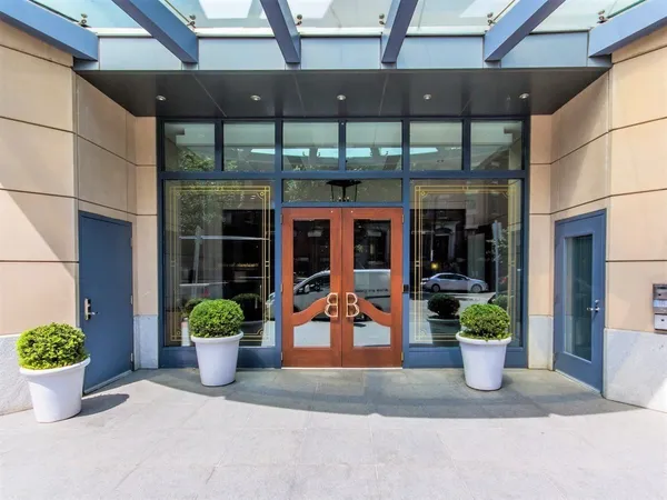$3,300,000 | 303 Columbus Avenue, Unit 306, Boston, MA 02116