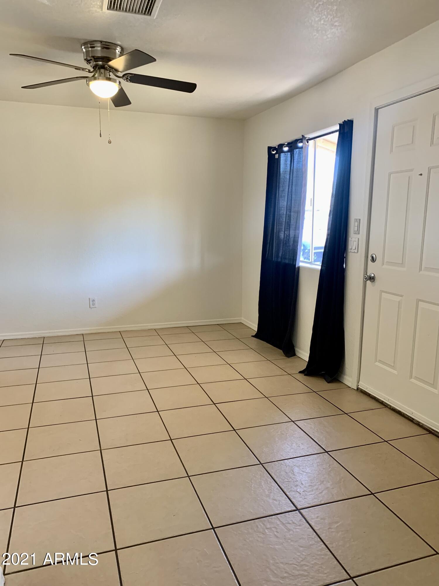 638 West Chipman Road Phoenix, AZ 85041 - Photo 6 of 20 6AABC743-ED2F-4506-A3C8-713C30ABAF90