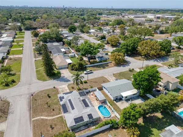 $564,000 | 2050 Magnolia Drive, Clearwater, FL 33764