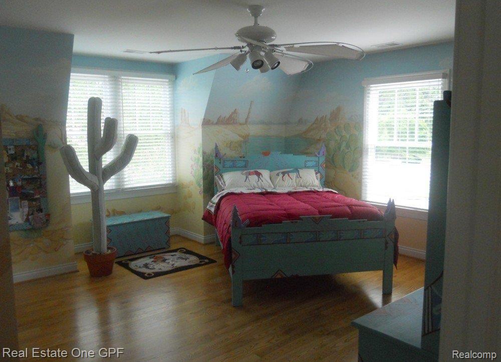 121 Lothrop Road Grosse Pointe, MI 48236 - Photo 12 of 16 17 270 Bedroom