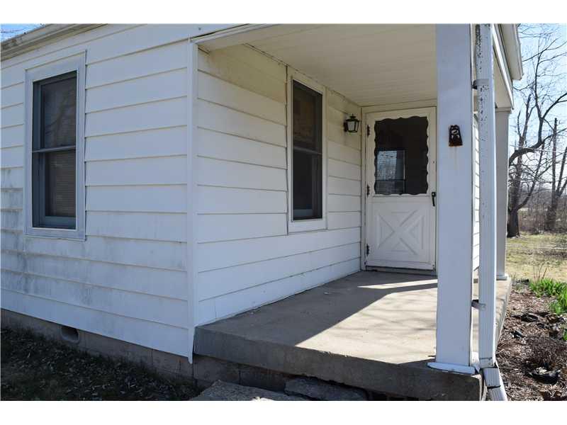 7927 Rahke Road Indianapolis, IN 46217 - Photo 3 of 19 Gallery Image 3