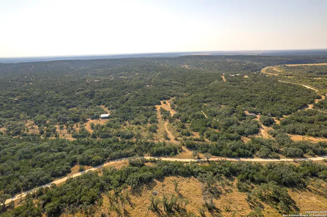 $300,000 | 540 Pr 233, Hondo, TX 78861