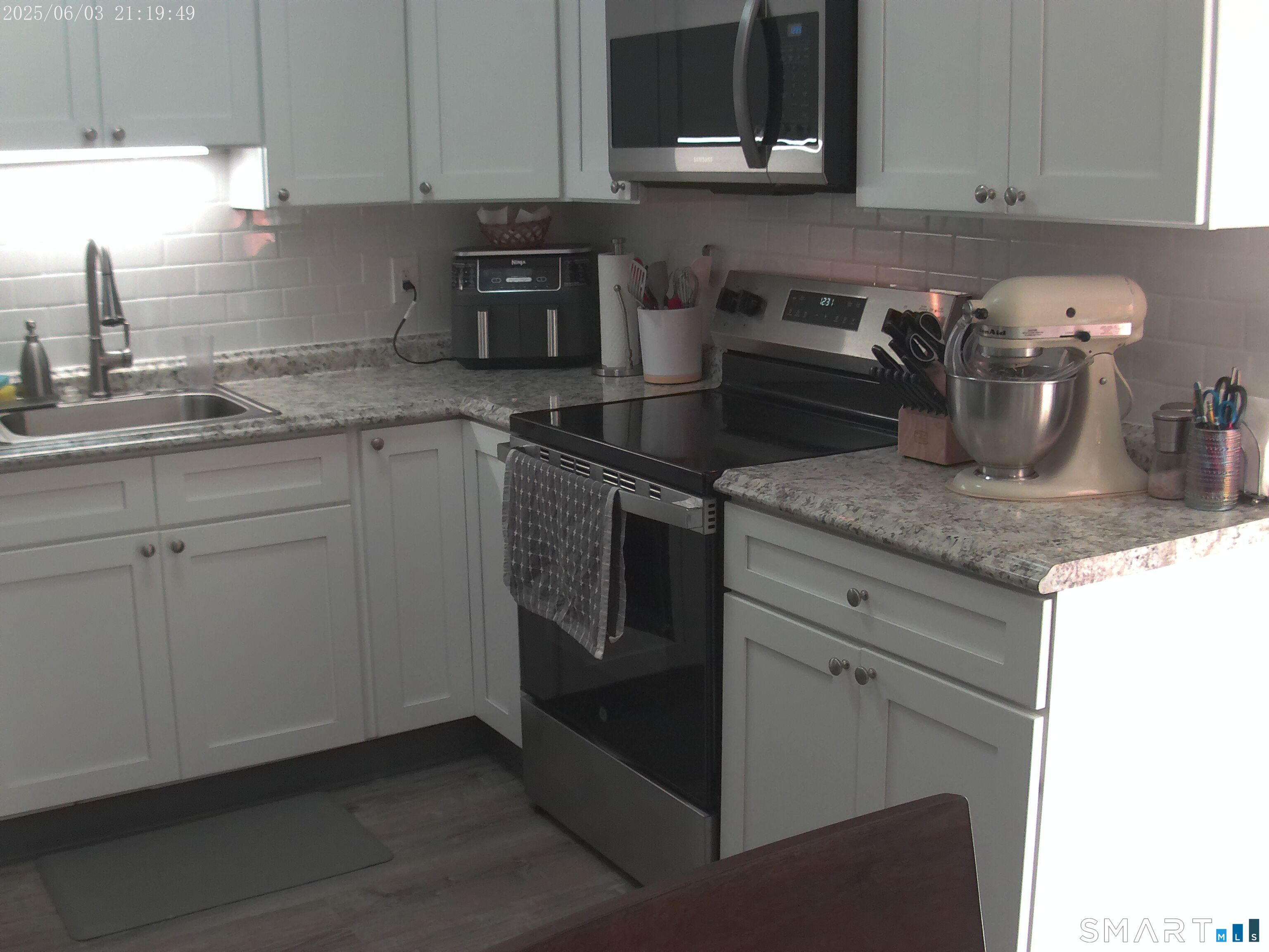122 Queens Road, Unit 122 Torrington, CT 06790 - Photo 3 of 19
