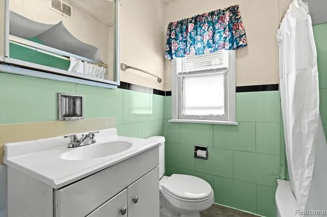 $349,990 | 4200 Lois Street, Dearborn, MI 48126