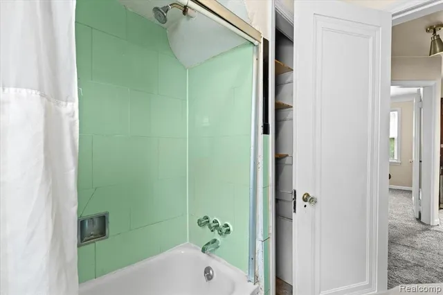 $349,990 | 4200 Lois Street, Dearborn, MI 48126