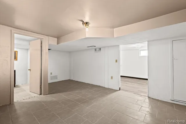 $349,990 | 4200 Lois Street, Dearborn, MI 48126