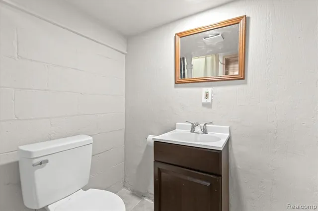 $349,990 | 4200 Lois Street, Dearborn, MI 48126