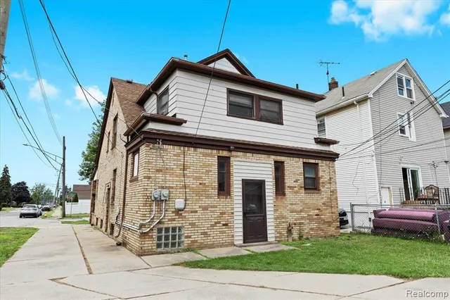 $349,990 | 4200 Lois Street, Dearborn, MI 48126