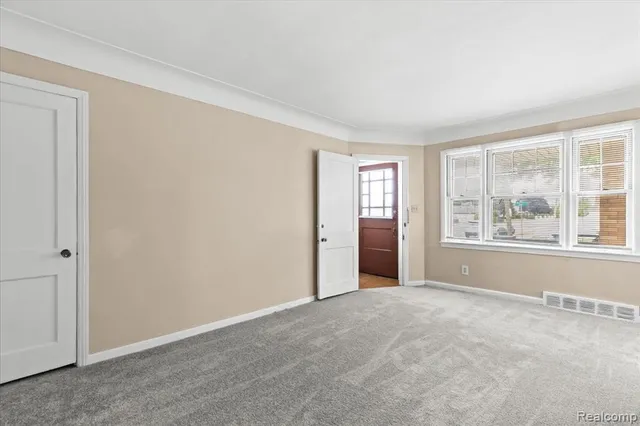 $349,990 | 4200 Lois Street, Dearborn, MI 48126