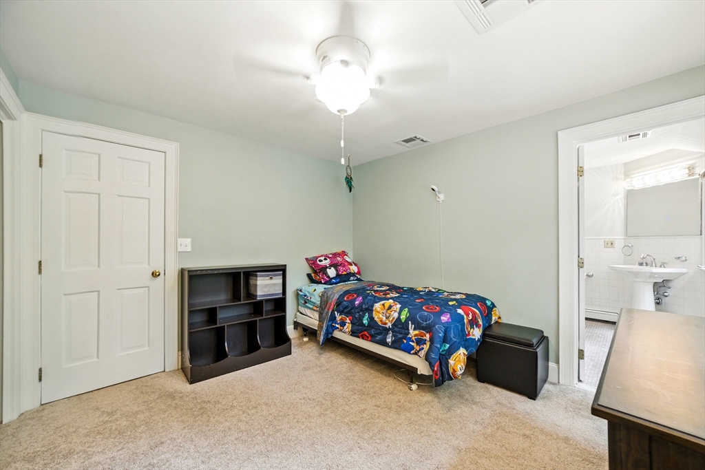 86 York Road Mansfield, MA 02048 - Photo 28 of 42 Gallery Image 28