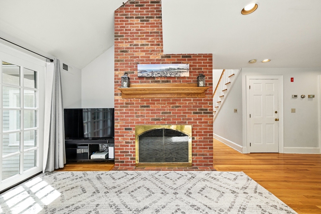 86 York Road Mansfield, MA 02048 - Photo 10 of 42 Gallery Image 10