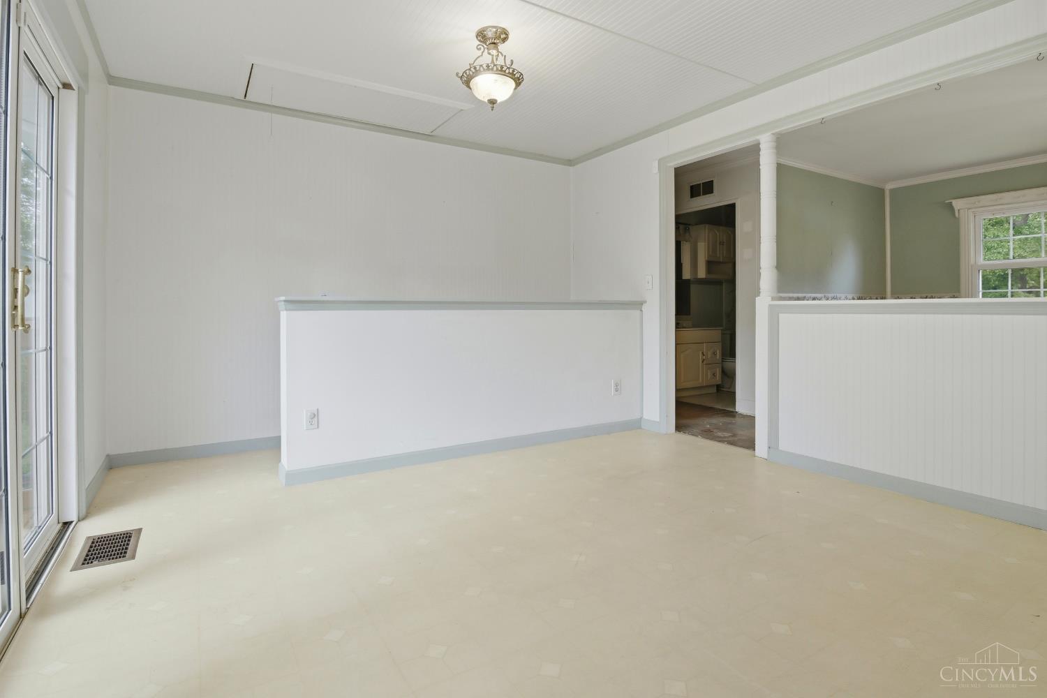 3731 Merwin 10 Mile Road Cincinnati, OH 45245 - Photo 27 of 49