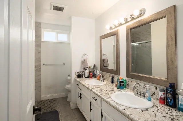 $550,000 | 93 North Osmun Avenue, Clovis, CA 93612