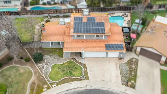 $550,000 | 93 North Osmun Avenue, Clovis, CA 93612