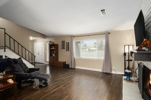 $550,000 | 93 North Osmun Avenue, Clovis, CA 93612