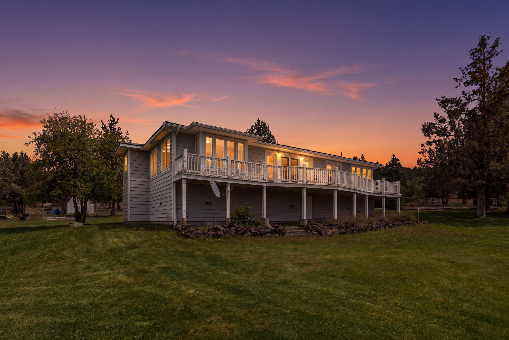 17722 Pope Road Merrill, OR 97633 - Photo 6 of 61 a view of a house with a big yard