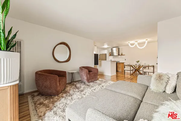 $525,000 | 365 Burchett Street, Unit 118, Glendale, CA 91203