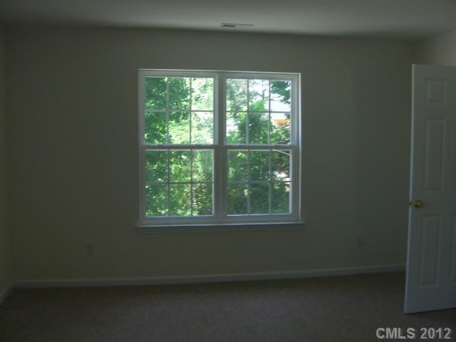 9630 Langston Mill Road Charlotte, NC 28216 - Photo 4 of 13