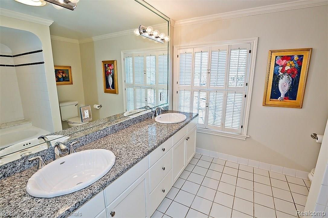 601 North Glengarry Road Bloomfield Hills, MI 48301 - Photo 38 of 63 592A1823.jpg