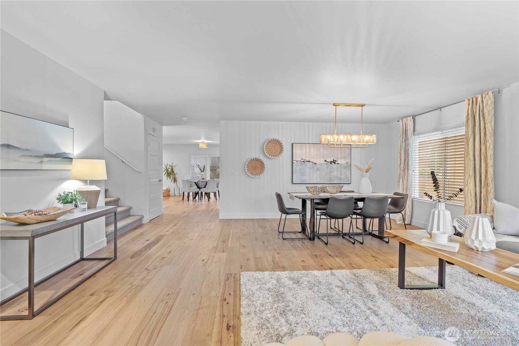 4002 45th Avenue Northeast Tacoma, WA 98422 - Photo 3 of 34