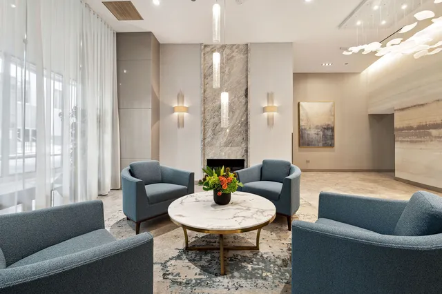 $1,199,000 | 225 North Columbus Drive, Unit 5905, Chicago, IL 60601