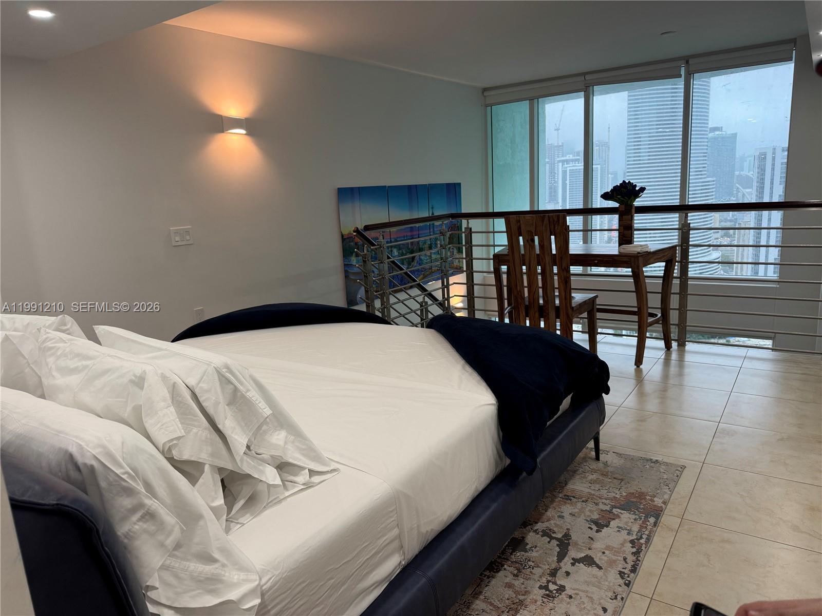 41 Southeast 5th Street, Unit 2305 Miami, FL 33131 - Photo 16 of 56