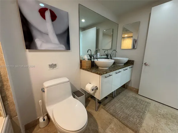 $3,450 | 41 Southeast 5th Street, Unit 2305, Miami, FL 33131