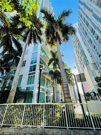 $3,450 | 41 Southeast 5th Street, Unit 2305, Miami, FL 33131