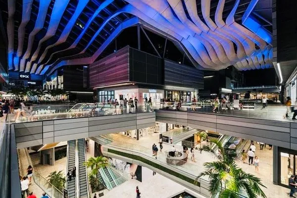 $3,450 | 41 Southeast 5th Street, Unit 2305, Miami, FL 33131