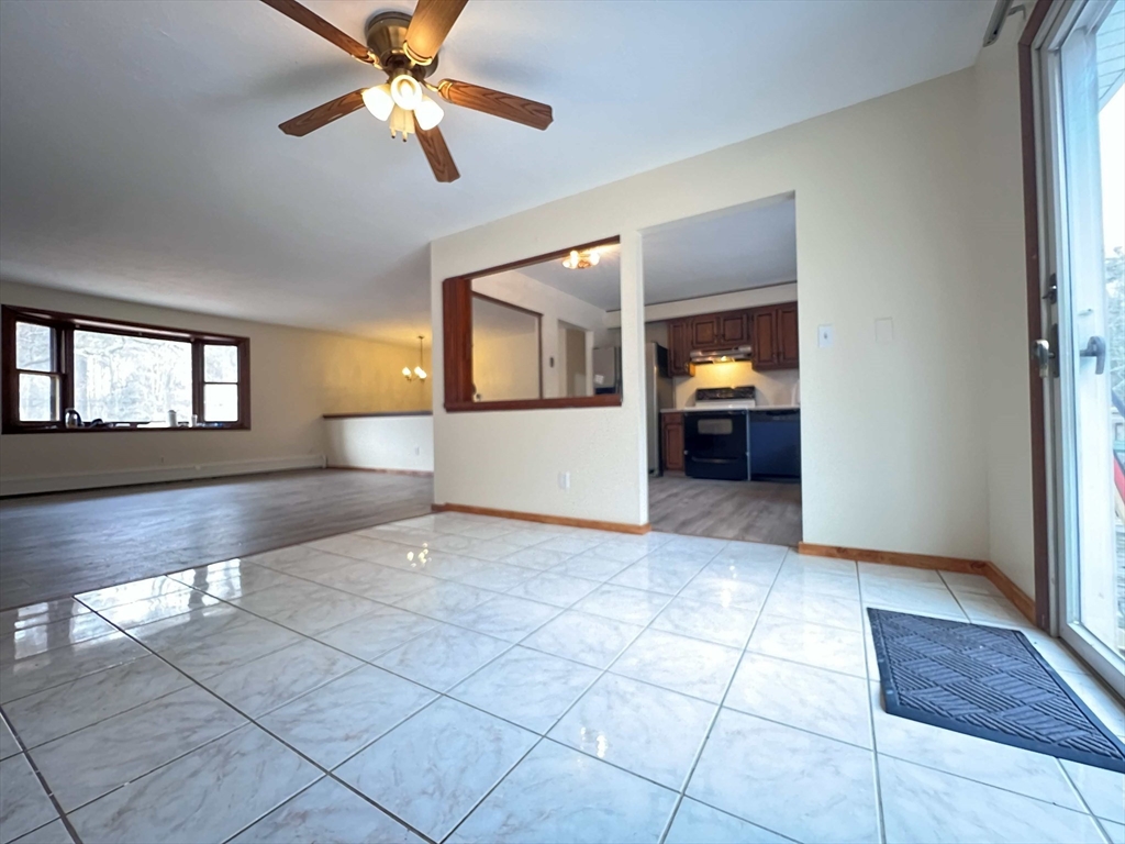 23 Hospital Road Templeton, MA 01436 - Photo 4 of 20