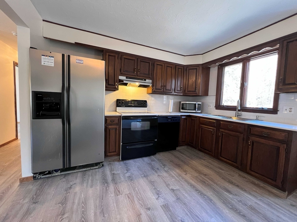 23 Hospital Road Templeton, MA 01436 - Photo 5 of 20